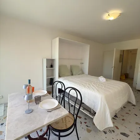 Apartamento Le Petit Bleu - Piscine & Au Coeur De La Ciotat